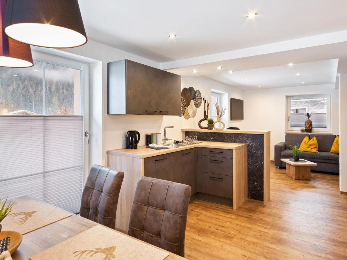 Apartment In Neukirchen Am Gro Venediger ヴァルト・イム・ピンツガウ エクステリア 写真