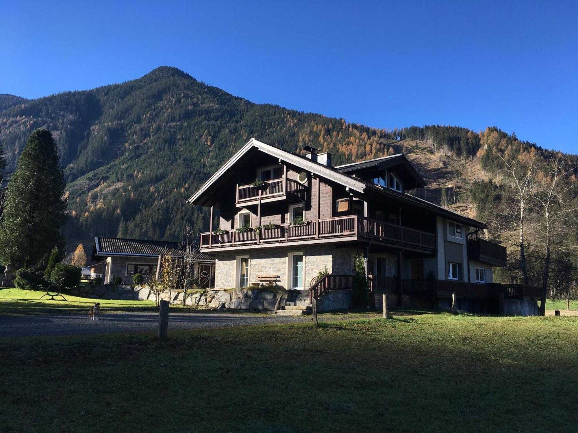 Apartment In Neukirchen Am Gro Venediger ヴァルト・イム・ピンツガウ エクステリア 写真